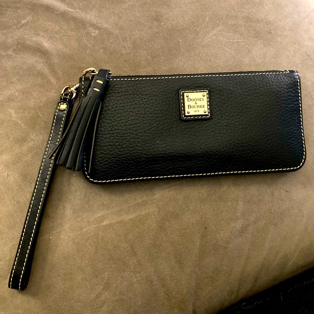 Black Dooney & Bourke wristlet tassel wallet